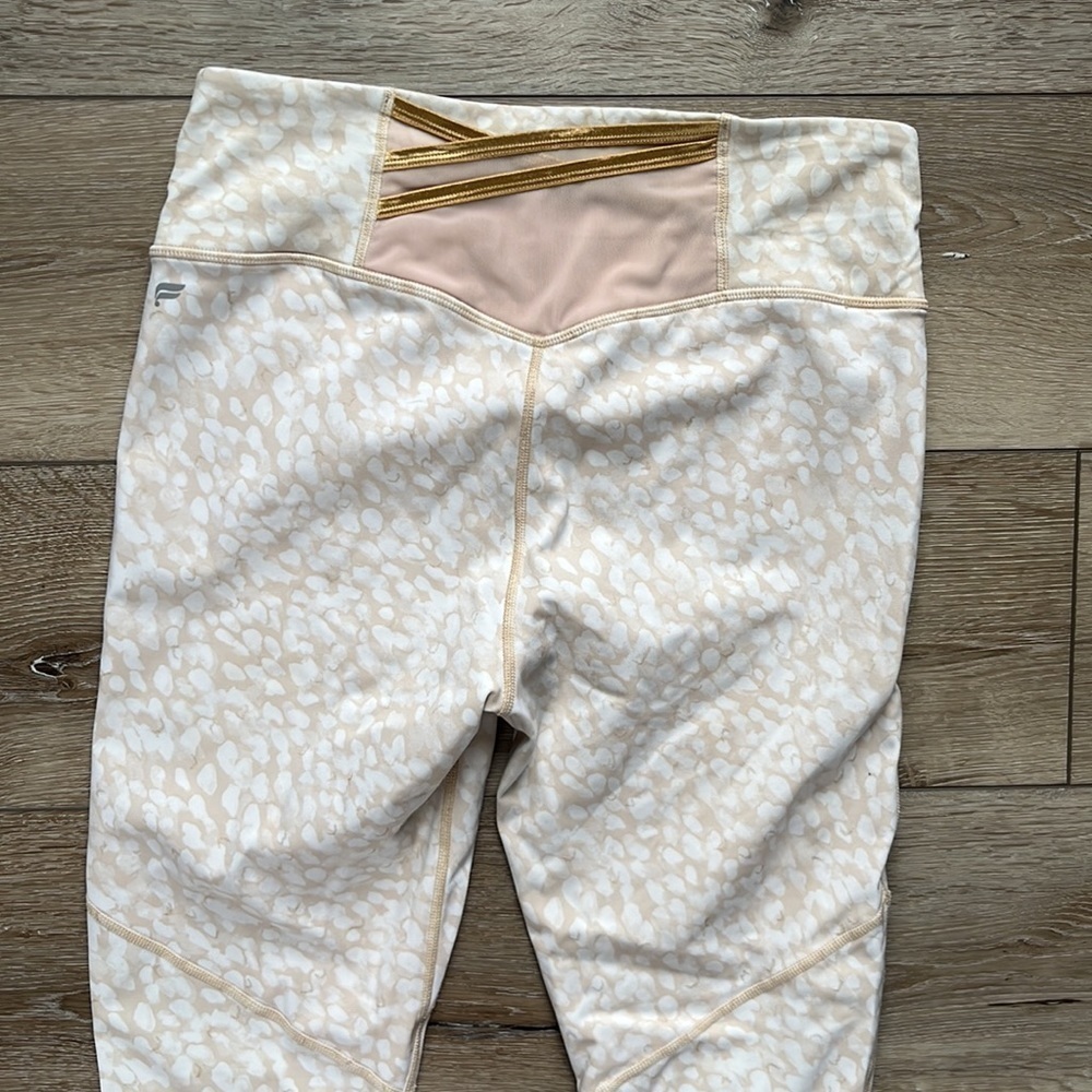Fabletics Trinity Motion 365 High Rise Leggings Patterned - Picture 8 of 11
